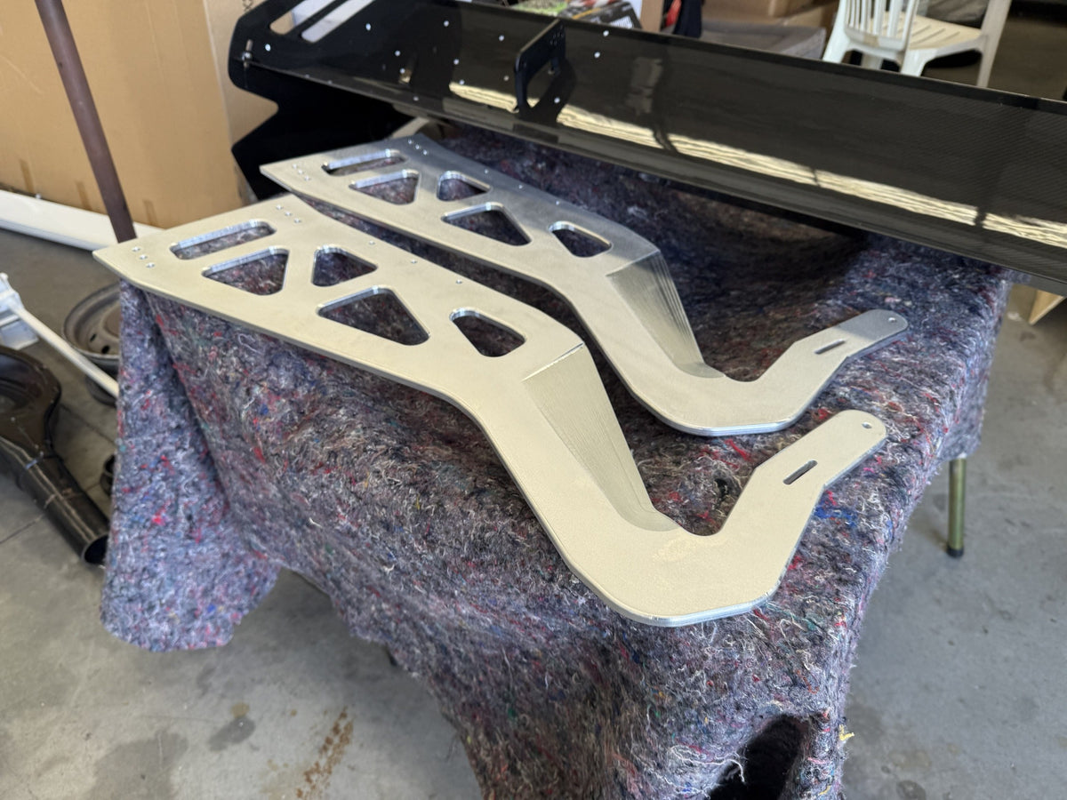 Pair of CNC machined aluminium gooseneck wing uprights for the Honda Integra DC2