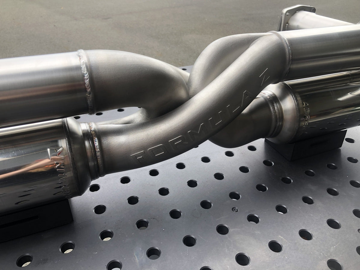 Close-up of the 3D printed Formula Z Z-pipe and TIG welds on the IMR Porsche 997 Turbo exhaust